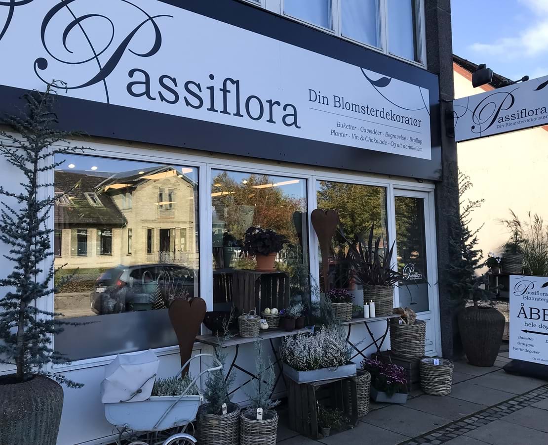 Boutique Passifloras facade set fra gaden